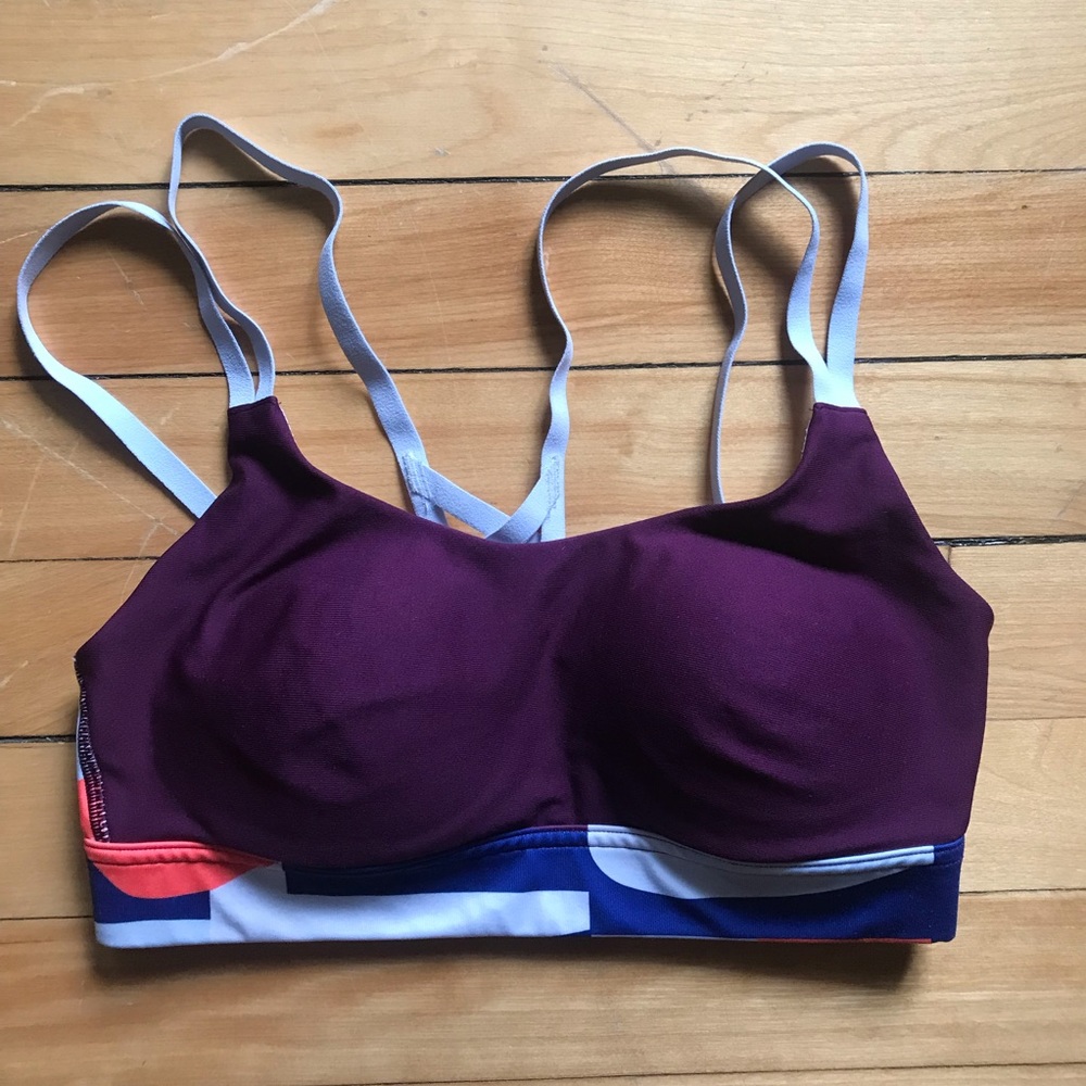 Under Armor Women’s strappy Sport bra